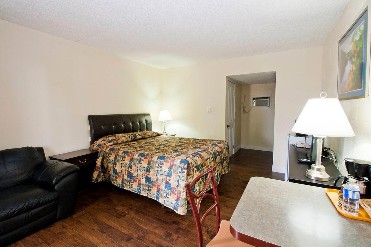 Aladdin Motel Эдмонтон Экстерьер фото